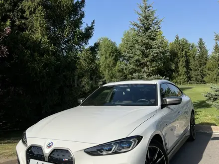 BMW i4, 2022