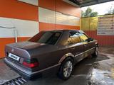 Mercedes-Benz E 260 1991 годаүшін800 000 тг. в Талдыкорган