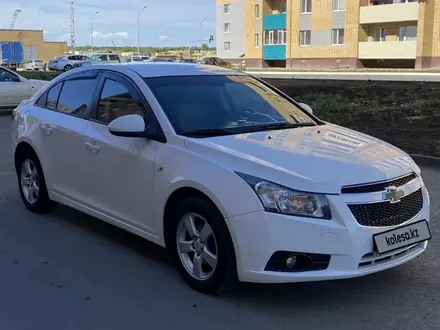 Chevrolet Cruze 2010 года за 3 800 000 тг. в Семей – фото 6