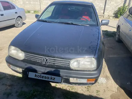 Volkswagen Golf 1995 годаүшін2 200 000 тг. в Уральск