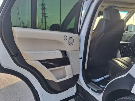 Land Rover Range Rover 2014 года за 23 500 000 тг. в Алматы – фото 11