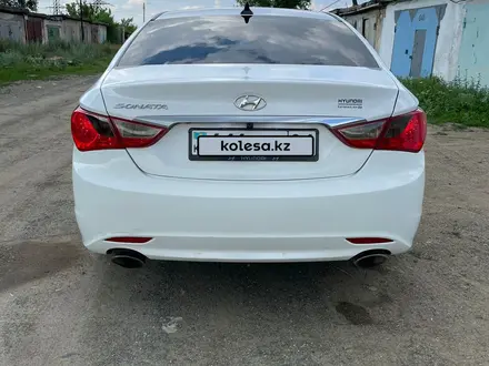 Hyundai Sonata 2011 года за 5 900 000 тг. в Актобе – фото 4