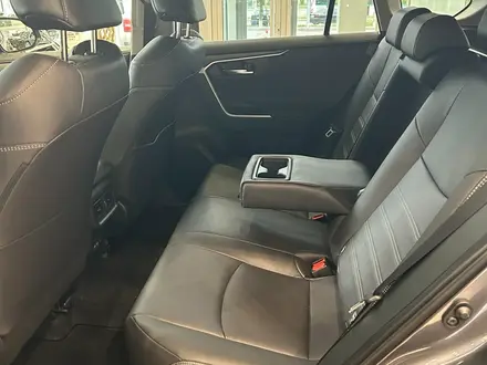 Toyota RAV4 Luxe 2025 года за 22 490 000 тг. в Астана – фото 22