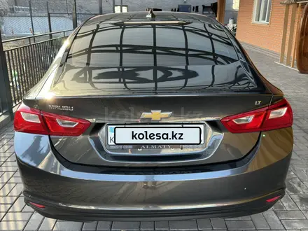 Chevrolet Malibu 2018 года за 7 400 000 тг. в Алматы – фото 4