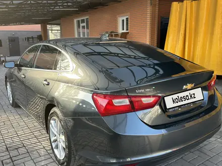 Chevrolet Malibu 2018 года за 7 400 000 тг. в Алматы – фото 6