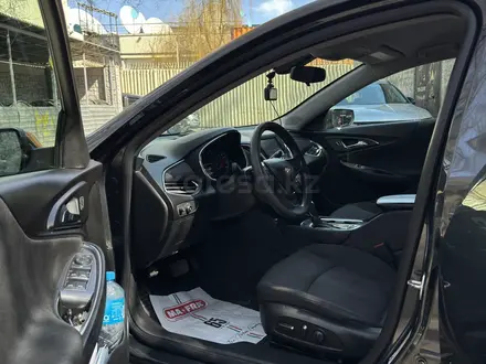Chevrolet Malibu 2018 года за 7 400 000 тг. в Алматы – фото 10