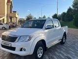 Toyota Hilux 2012 годаfor8 000 000 тг. в Шымкент