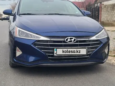 Hyundai Elantra 2018 года за 8 200 000 тг. в Шымкент – фото 13