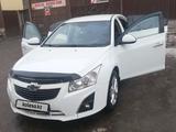 Chevrolet Cruze 2013 года за 4 500 000 тг. в Туркестан – фото 2