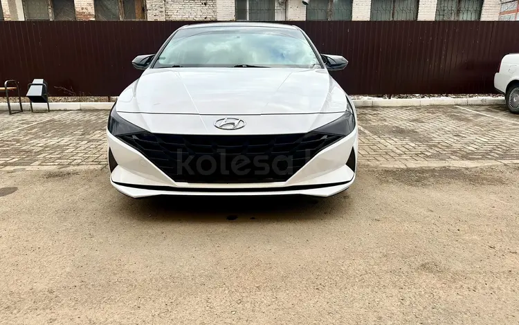 Hyundai Elantra 2022 года за 9 500 000 тг. в Уральск