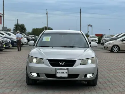 Hyundai Sonata 2005 года за 4 300 000 тг. в Актобе – фото 2