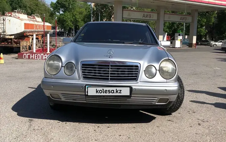 Mercedes-Benz E 230 1997 годаүшін2 600 000 тг. в Шымкент