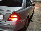 Mercedes-Benz C 200 2001 годаүшін2 500 000 тг. в Астана – фото 5