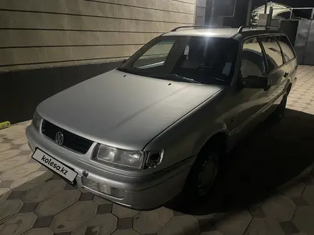 Volkswagen Passat 1995 года за 2 000 000 тг. в Шымкент – фото 4