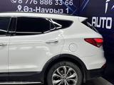 Hyundai Santa Fe 2012 годаүшін8 800 000 тг. в Актобе – фото 3
