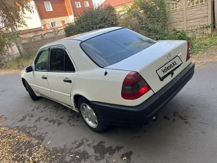 Mercedes-Benz C 200 1995 года за 1 650 000 тг. в Астана – фото 5