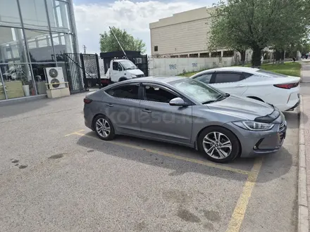 Hyundai Elantra 2018 года за 6 600 000 тг. в Тараз