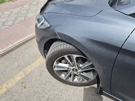 Hyundai Elantra 2018 года за 6 600 000 тг. в Тараз – фото 3