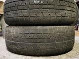 Резина 2-шт 215/60 r16 Yokohamafor14 000 тг. в Алматы