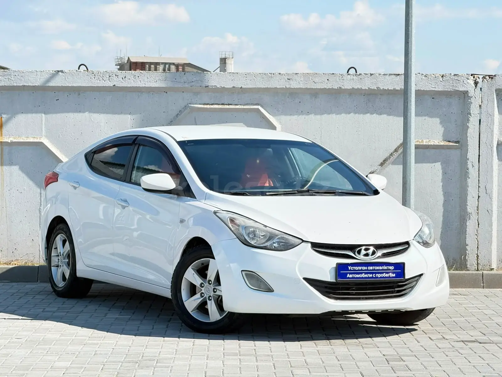 Hyundai Elantra, 2012