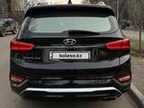 Hyundai Santa Fe 2020 года за 14 300 000 тг. в Алматы – фото 3