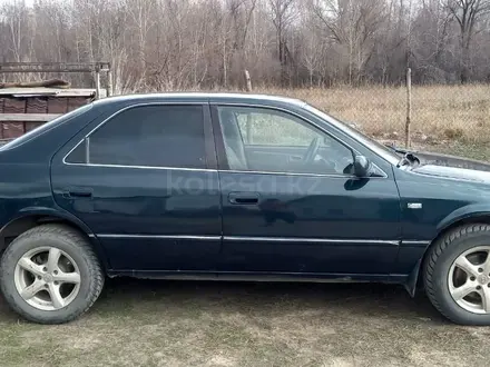 Toyota Camry 1996 года за 2 900 000 тг. в Семей – фото 3