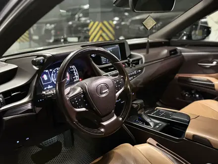 Lexus ES 250 2020 года за 18 500 000 тг. в Алматы – фото 11