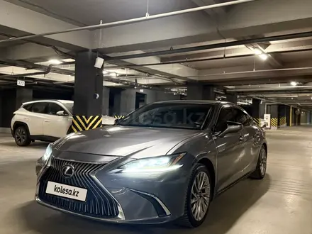 Lexus ES 250 2020 года за 18 500 000 тг. в Алматы – фото 3