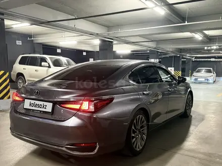 Lexus ES 250 2020 года за 18 500 000 тг. в Алматы – фото 6