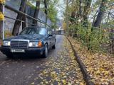 Mercedes-Benz E 230 1992 года за 1 900 000 тг. в Шымкент – фото 4