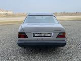 Mercedes-Benz E 200 1993 года за 1 600 000 тг. в Жезказган – фото 5