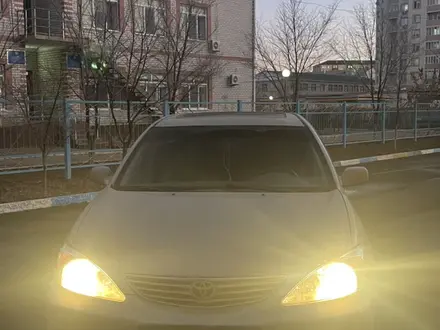 Toyota Camry 2002 года за 4 600 000 тг. в Атырау – фото 2