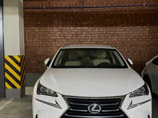 Lexus NX 200