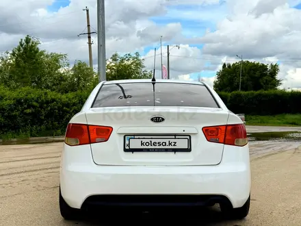 Kia Cerato 2013 года за 3 000 000 тг. в Актобе – фото 11
