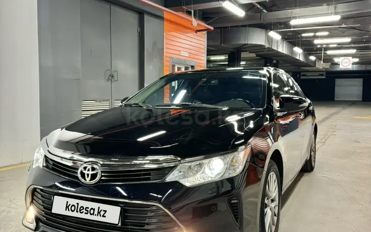 Toyota Camry 2017 года за 13 500 000 тг. в Астана