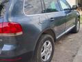 Volkswagen Touareg 2004 года за 5 000 000 тг. в Алматы – фото 7