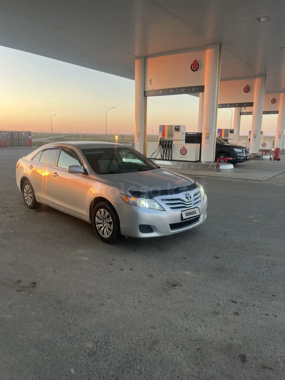 Toyota Camry, 2010