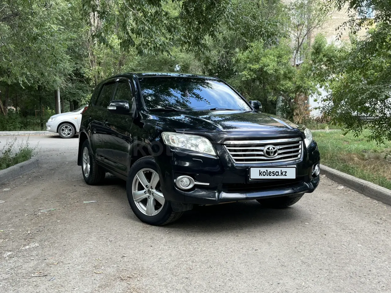 Toyota RAV4, 2011