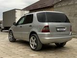 Mercedes-Benz ML 320 1999 годаүшін3 500 000 тг. в Тараз – фото 3
