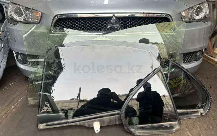 Лансер 10 Стекло за 10 000 тг. в Алматы