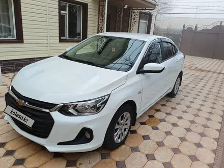 Chevrolet Onix 2024 года за 4 700 000 тг. в Шымкент – фото 2