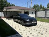 Hyundai Sonata 2022 года за 11 700 000 тг. в Алматы – фото 2