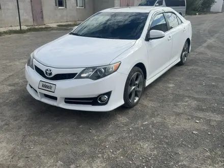 Toyota Camry 2014 года за 6 000 000 тг. в Актау – фото 2