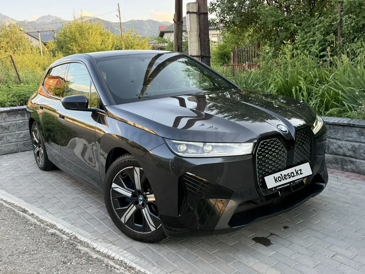 BMW iX, 2022