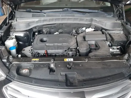 Hyundai Santa Fe 2017 года за 9 500 000 тг. в Семей – фото 6