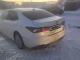 Toyota Camry 2022 годаfor13 000 000 тг. в Астана – фото 2