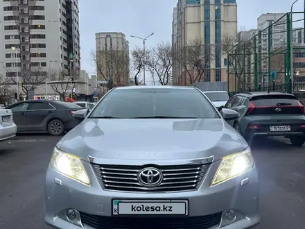 Toyota Camry 2012 года за 8 600 000 тг. в Астана – фото 2