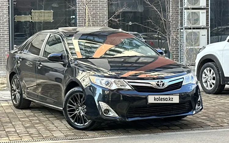 Toyota Camry 2012 годаfor9 300 000 тг. в Атырау