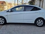 Hyundai Solaris 2015 года за 5 500 000 тг. в Шымкент – фото 2