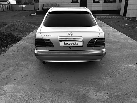 Mercedes-Benz E 320 2001 года за 4 780 610 тг. в Атырау – фото 16